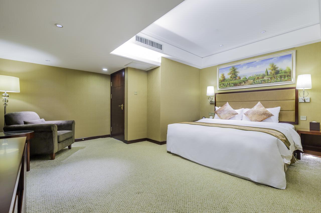 Northyorker Hotel Service Apartment שניאנג מראה חיצוני תמונה